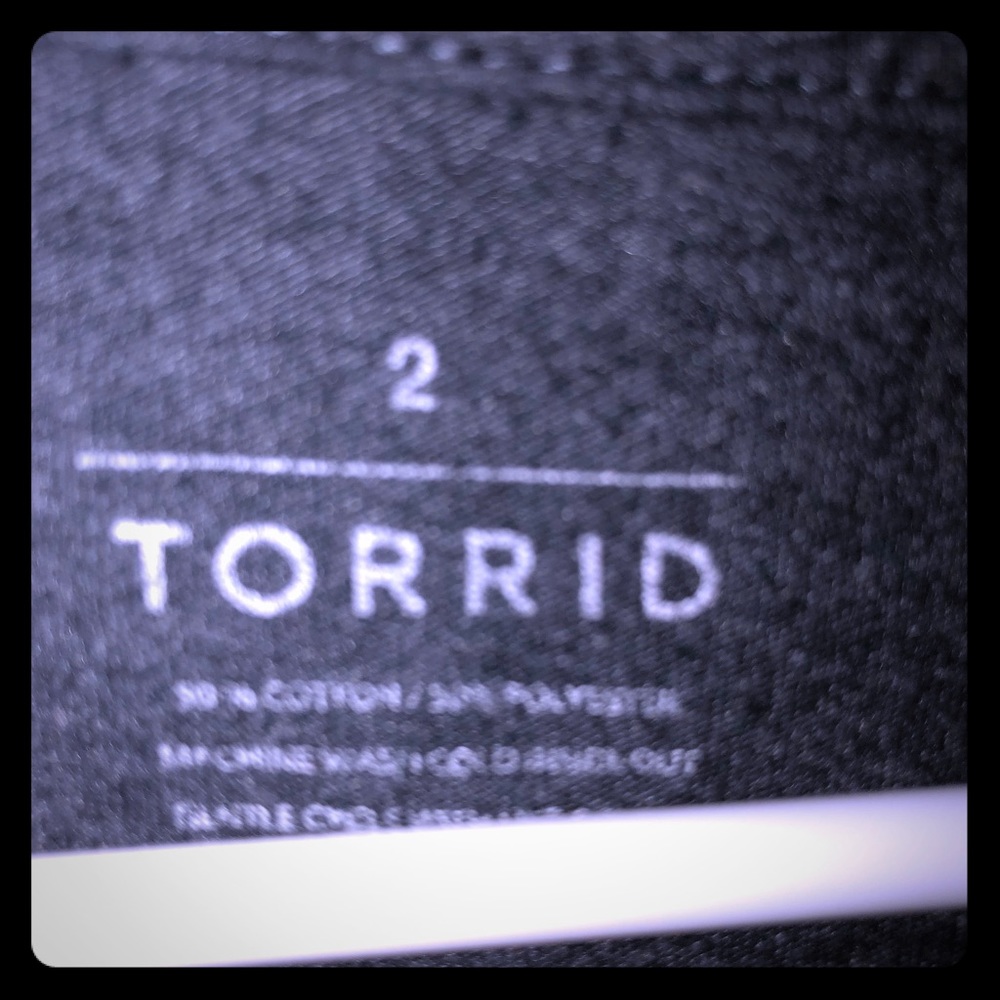 EUC torrid size 2 basic tee in grey!